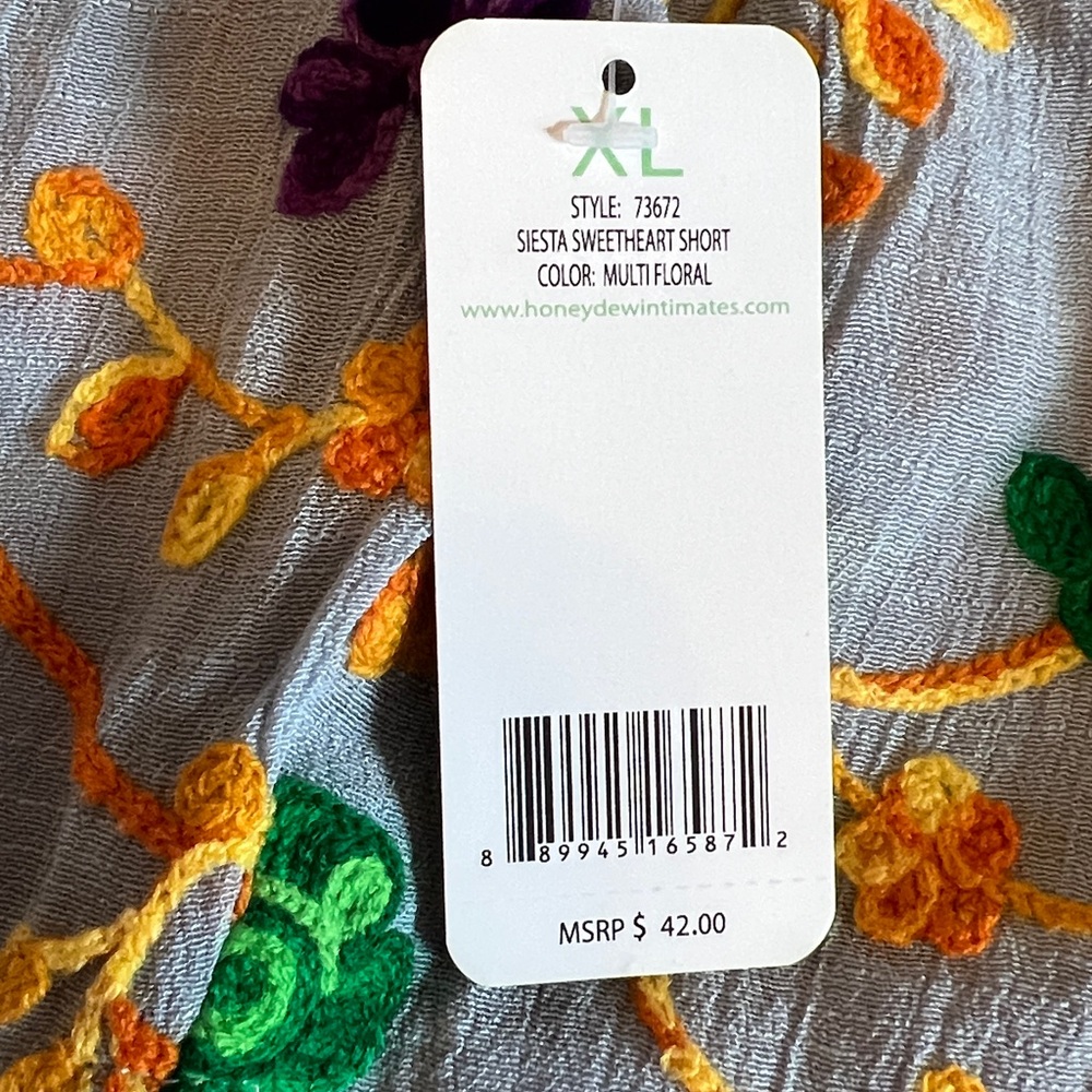 Honeydew Embroidered Siesta Sweetheart Shorts - Picture 7 of 13